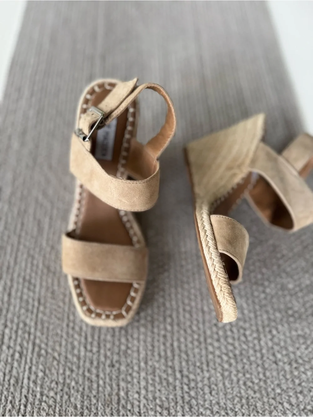 Steve Madden Beige Tan Genuine Suede Leather Espadrille Wedge Sandals Sz 6.5
